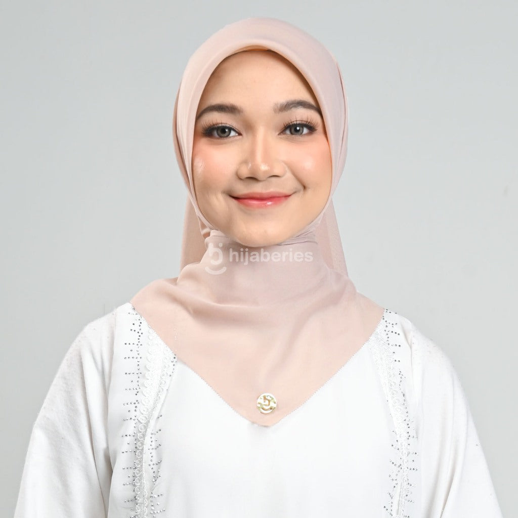 Hijaberies - Emily Paris Plain LC (Hijab Segiempat Paris Voile)