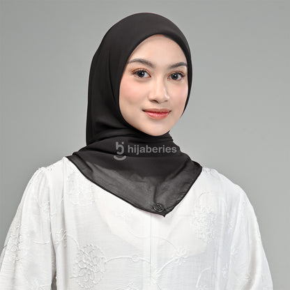 Hijaberies - Paris Basic Japan (Hijab Segiempat Paris Neci)