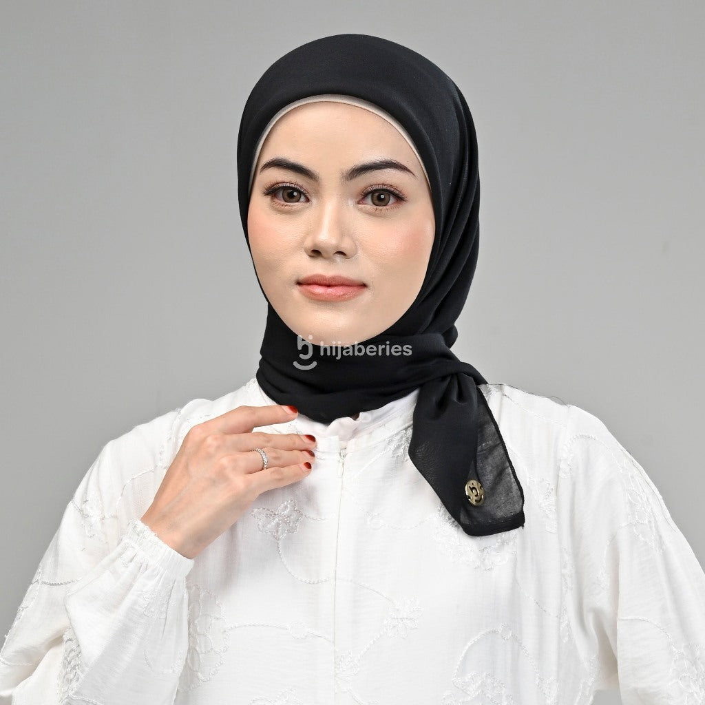 Hijaberies - Paris Basic Japan (Hijab Segiempat Paris Neci)