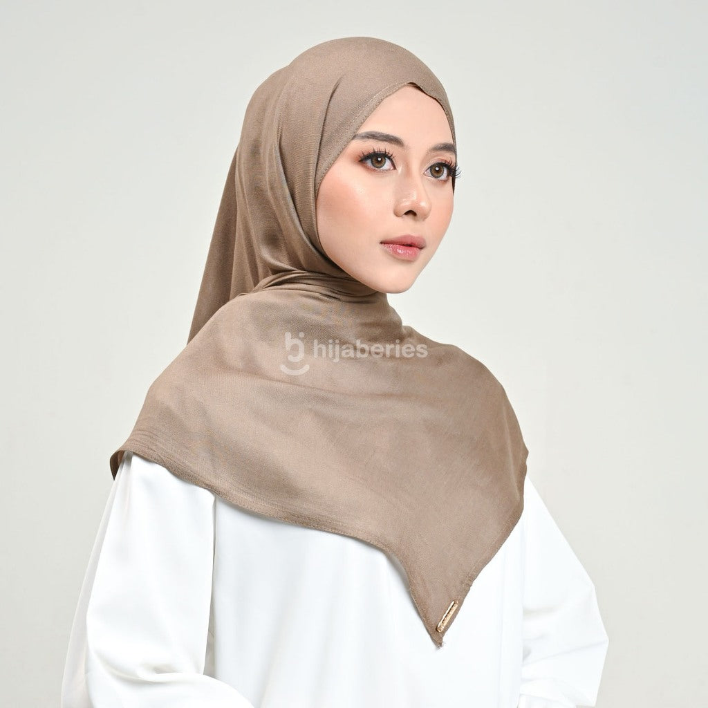 Hijaberies - Vista Viscose Pashmina (Hijab Pashmina Modal Viscose with Exclusive Box)