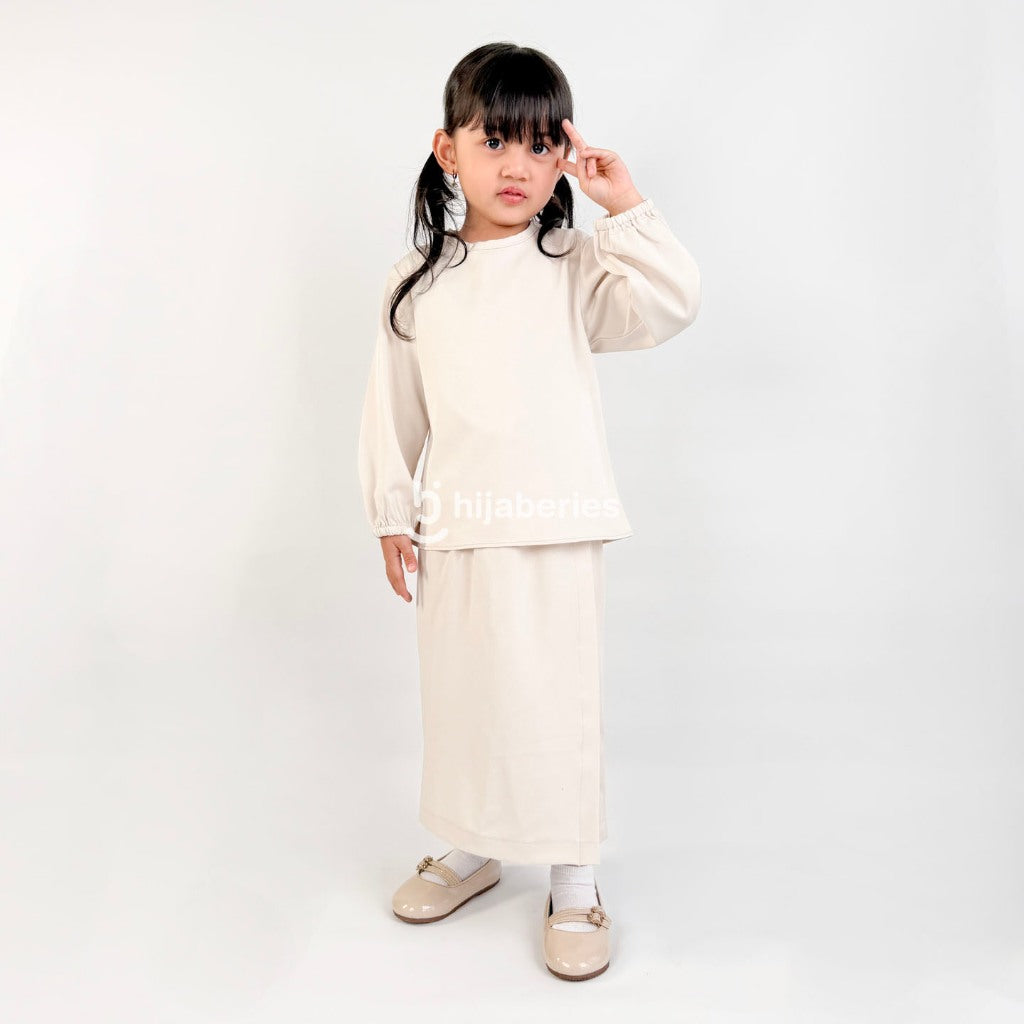 Hijaberies - Basic Blouse Kids (Blouse Anak dengan Tampilan Simpel dan Elegan | Cocok Untuk Acara Formal/Kondangan/Raya)