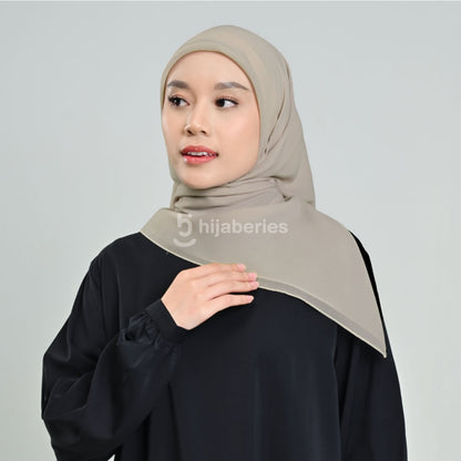 Hijaberies - Pollycotton Premium Nura Square (Kerudung Potton Jahit Tepi dan Neci)