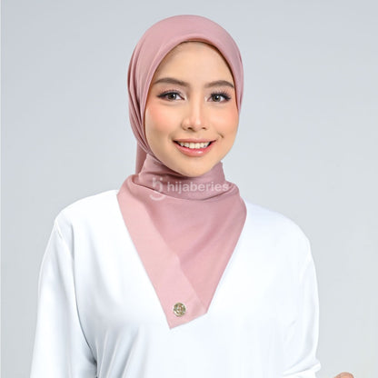 Hijaberies - Emily Paris Plain LC (Hijab Segiempat Paris Voile)
