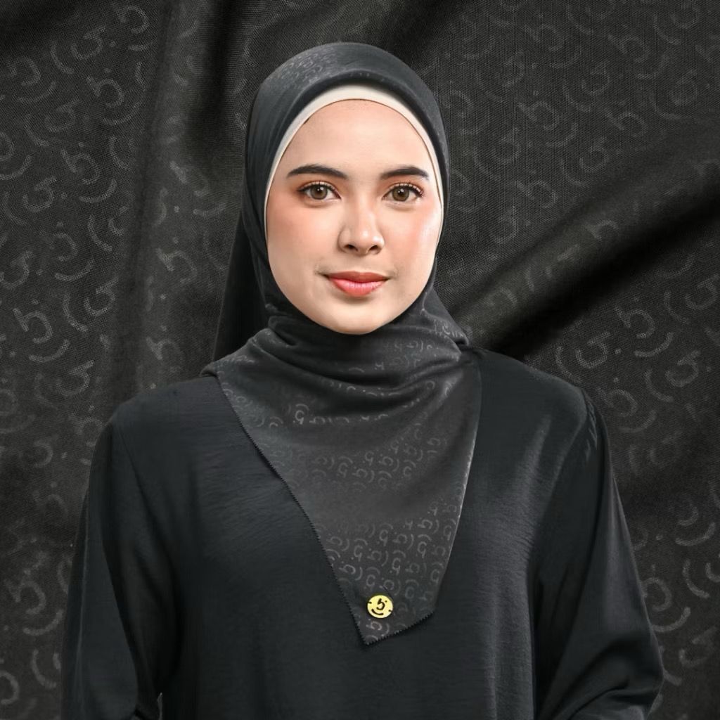 Hijaberies Elegance Embossed Monogram Series 2 (Hijab Segi Empat Lasercut Motif Emboss)