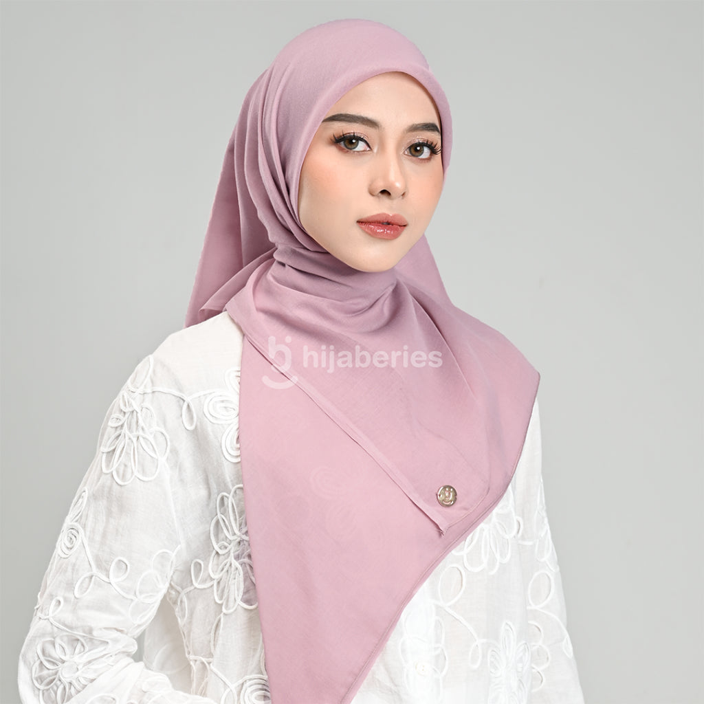 Hijaberies - Paris Legend (Hijab Segi Empat 110x110 cm)