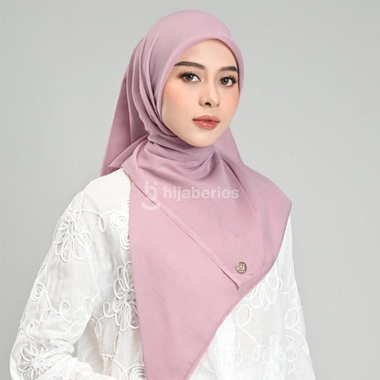 Hijaberies - Paris Legend (Hijab Segi Empat 110x110 cm)