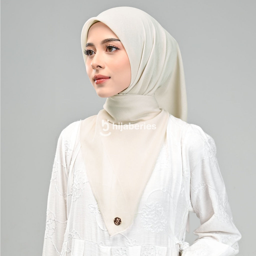 Hijaberies - Paris Legend (Hijab Segi Empat 110x110 cm)