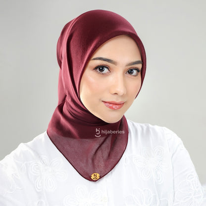 Hijaberies - Paris Basic Japan (Hijab Segiempat Paris Neci)