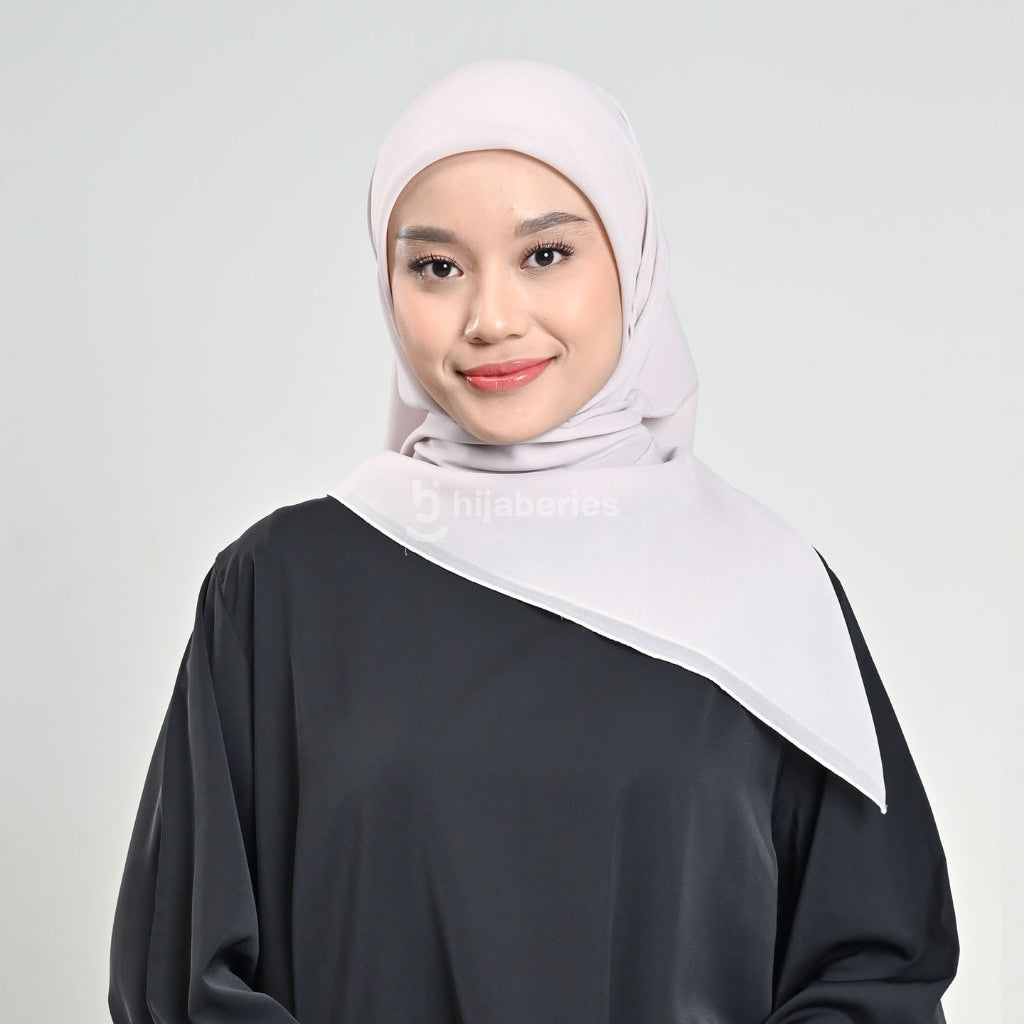 Hijaberies - Pollycotton Premium Nura Square (Kerudung Potton Jahit Tepi dan Neci)