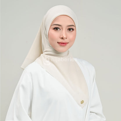 Hijaberies - Paris Sienna Seamles (Hijab Segiempat bahan Paris Japan dengan Finishing Seamless)