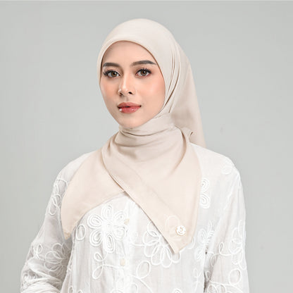 Hijaberies - Paris Legend (Hijab Segi Empat 110x110 cm)