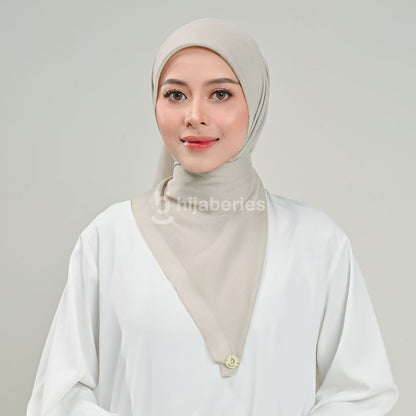 Hijaberies - Paris Sienna Seamles (Hijab Segiempat bahan Paris Japan dengan Finishing Seamless)