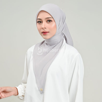Hijaberies - Paris Sienna Seamles (Hijab Segiempat bahan Paris Japan dengan Finishing Seamless)