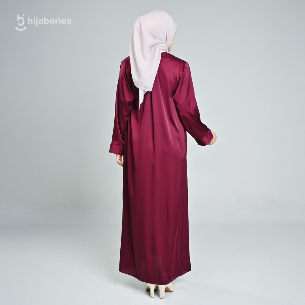 Hijaberies - Basic Dress Silk (Dress Panjang Wanita Bahan Armani Satin Silk)