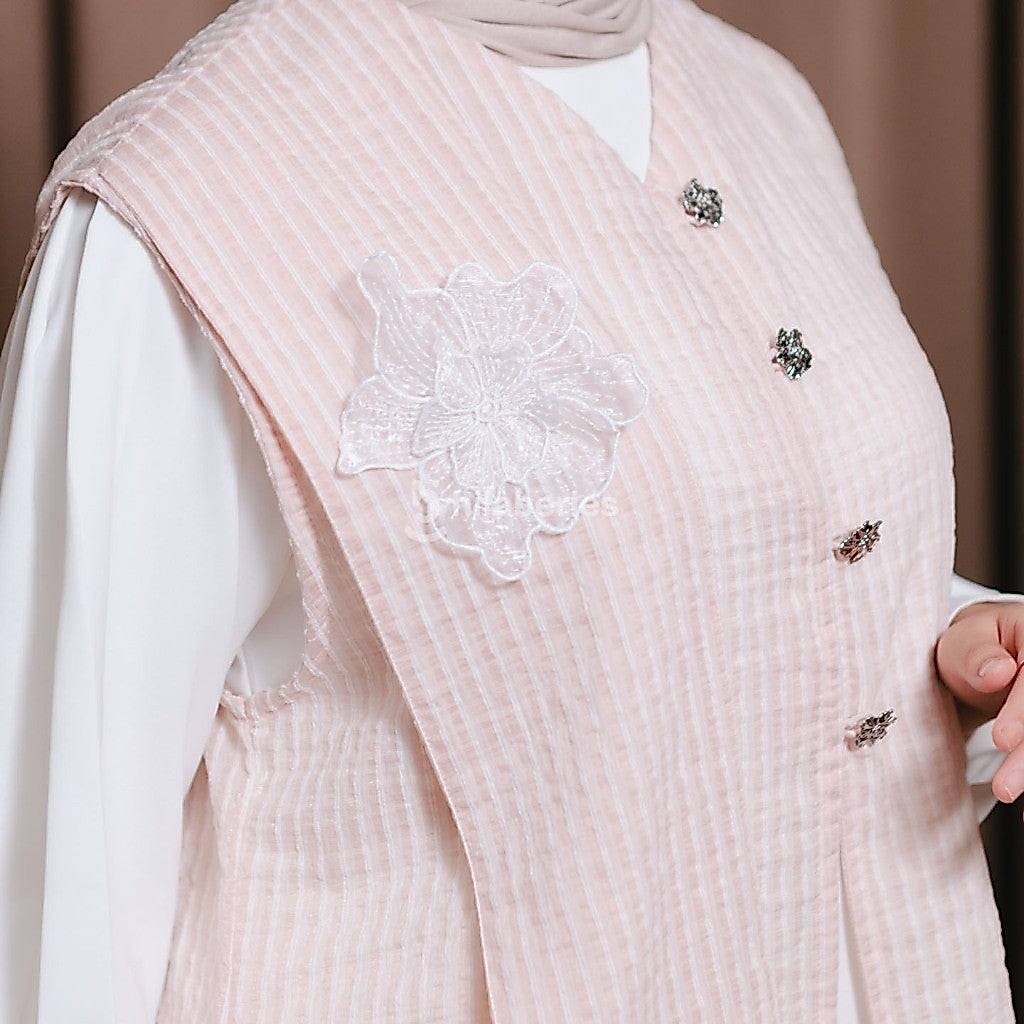 Hijaberies - Flowery Shawl Vest (Outer Flower Bahan Chenille Tencel | Cocok Untuk Acara Formal/Kondangan/Raya)