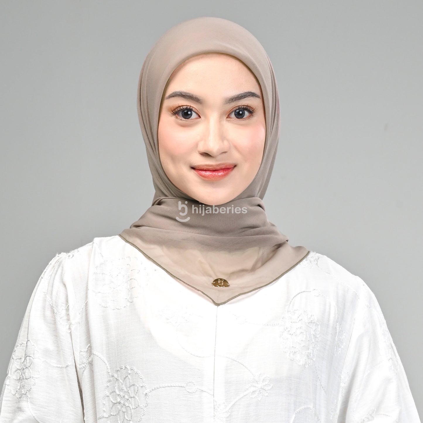 Paris Basic Japan Soft Touch Neci 4 Sisi Hijaberies - Soft Taupe